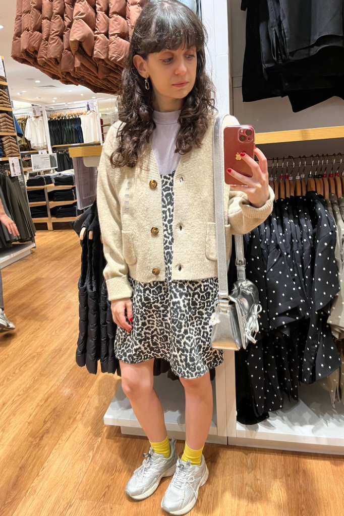 Uniqlo beige cardigan